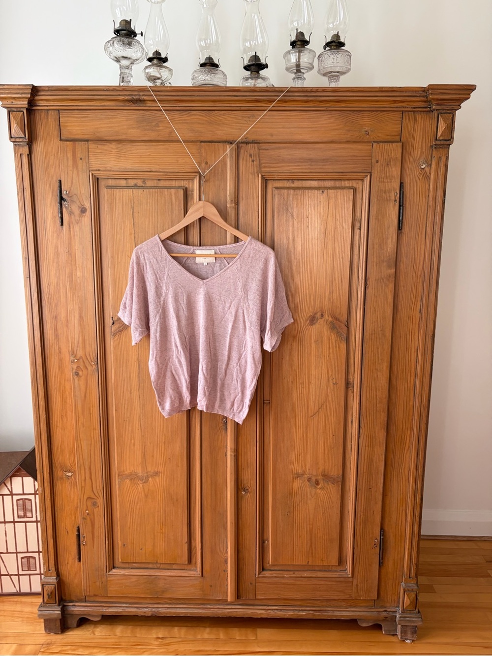 Fine Paris Light Mauve V-Neck Short Sleeve Top - Women